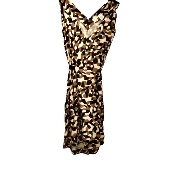 Diane Von Furstenberg Silk Wrap Dress V-Neck Sleeveless Wm Sz 8 EUC - Picture 2 of 8